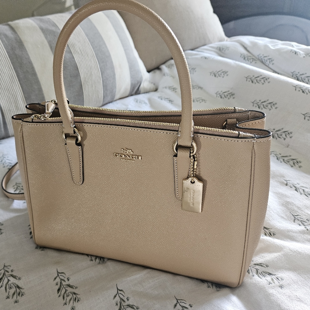 Womens tote bag